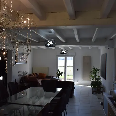 Villa 6 Personnes Max *